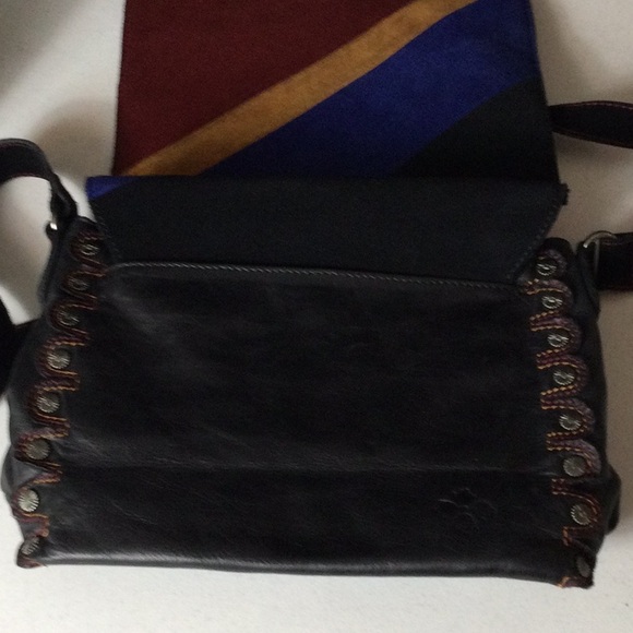 Patricia Nash Tri-Color Suede crossbody - Picture 4 of 12